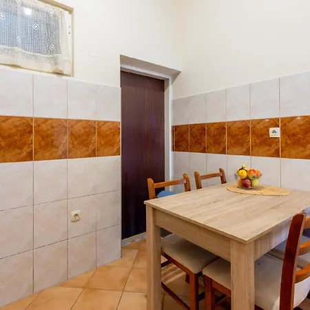 Ferienwohnung Fuer 4 Personen Ca 50 Qm In Crikvenica, Kvarner Bucht Und Umgebung - A87848 *