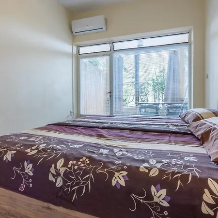 Ferienwohnung Fuer 4 Personen Ca 50 Qm In Crikvenica, Kvarner Bucht Und Umgebung - A87848 *